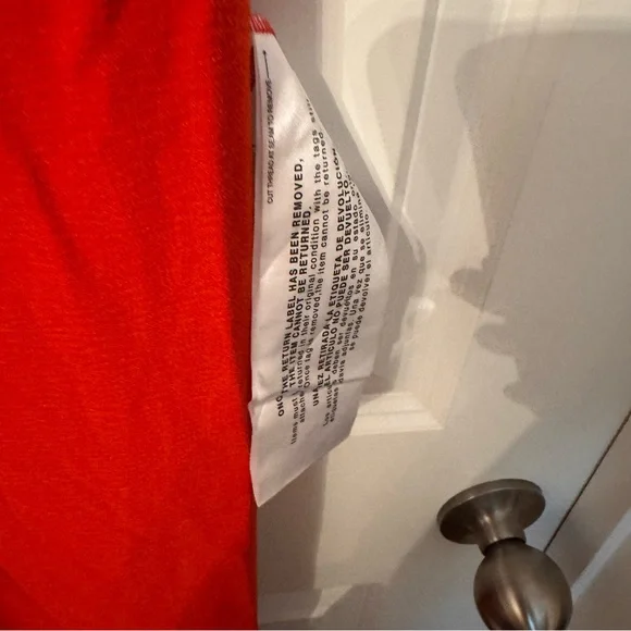 Long Red Gown dress by Dress the Population Sandra in Poppy Size Med New - Picture 9 of 13